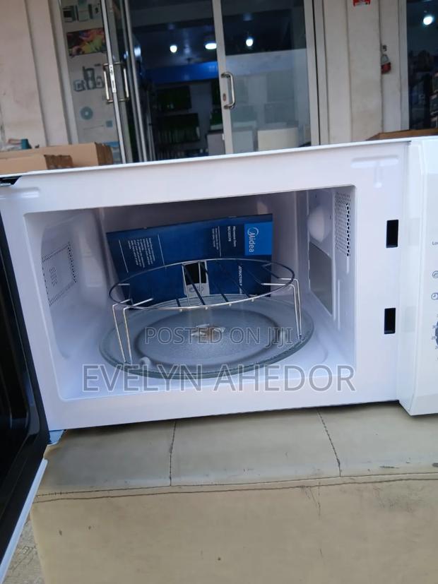 Brand New White Colour Midea Microwave Oven 20litred for Sale photo 3