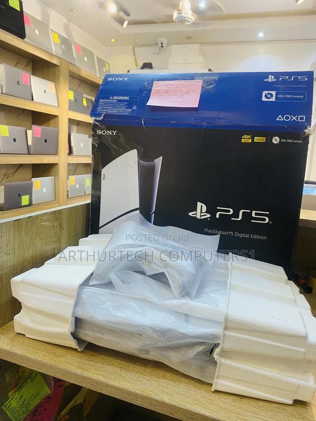 Playstation 5 photo 4
