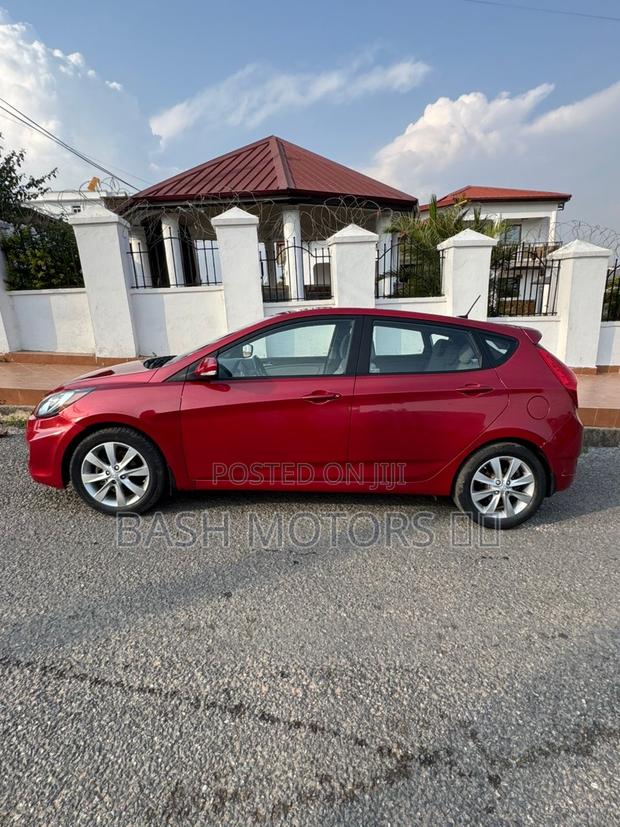 Hyundai Accent 2013 Red