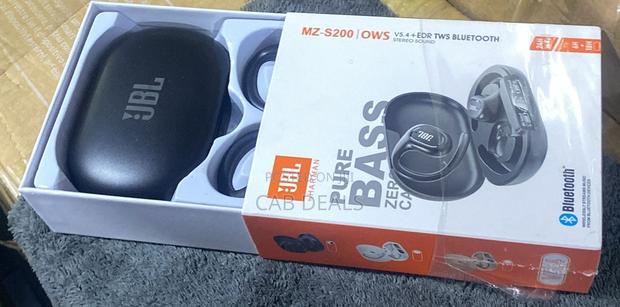JBL Earbuds