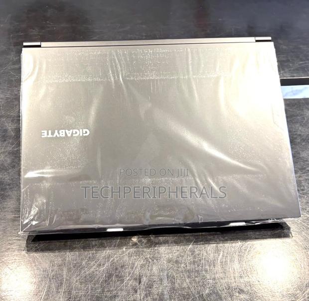Laptop Gigabyte 32GB Intel Core I7 SSD 1T photo 3