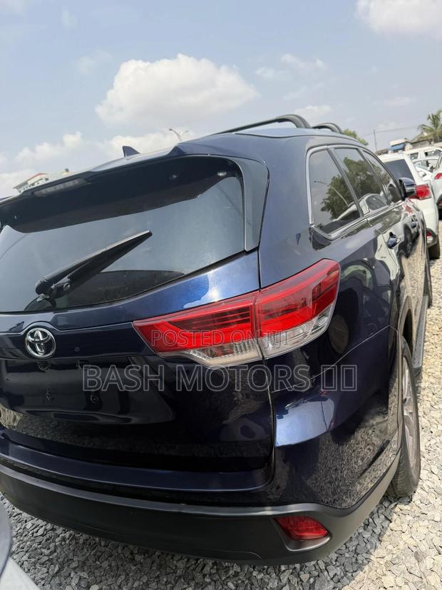 Toyota Highlander XLE 4dr SUV (3.5L 6cyl 6A) 2015 Blue