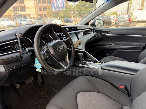 Toyota Camry 2019 Brown