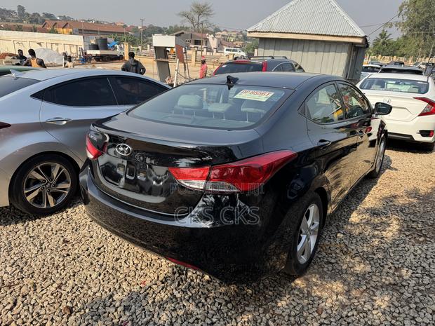 Hyundai Elantra 2013 Black