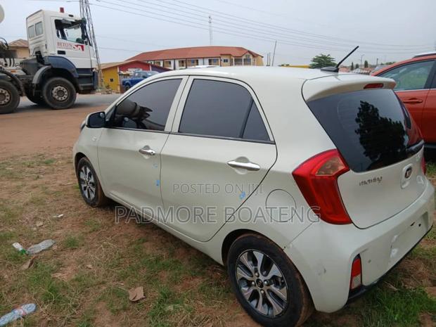 Kia Morning 2016 White