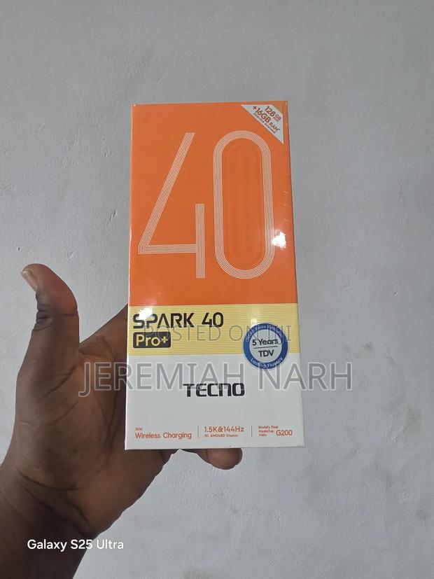 New Tecno Spark 40 Pro+ 256 GB Bronze