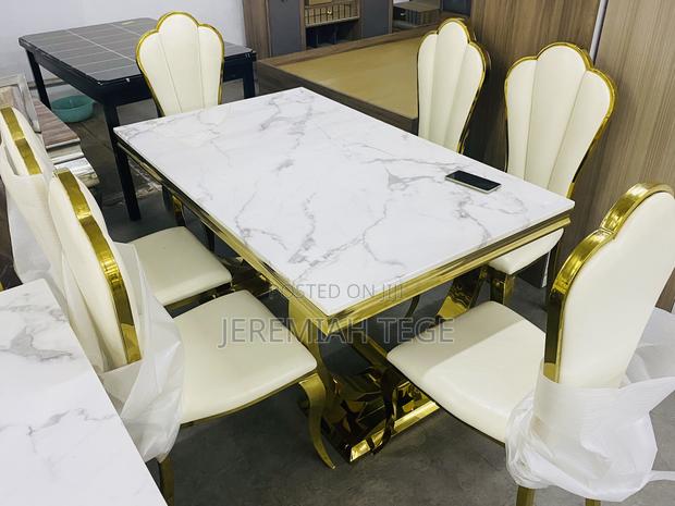 Quality Modern Glossy Finishing Marble Dining Set photo 3