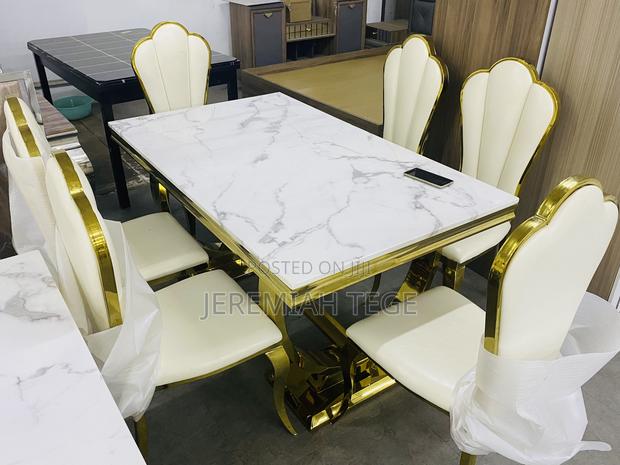 Quality Modern Glossy Finishing Marble Dining Set photo 2