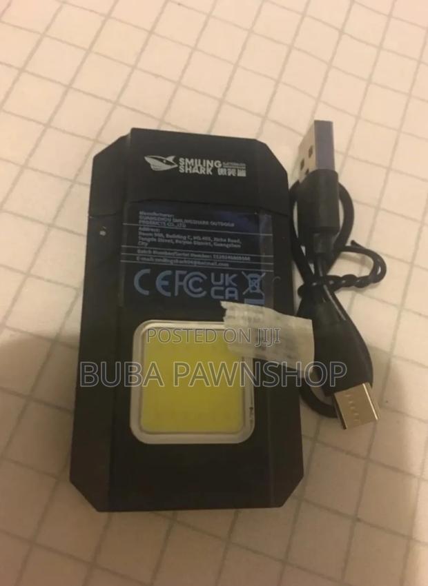 Smiling Shark Tip137 Mini Flashlight, Cob Keychain , Lighter photo 4