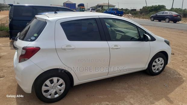Toyota Vitz 2014 White