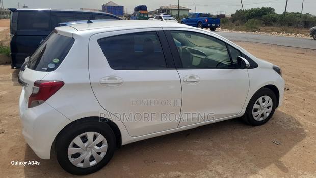 Toyota Vitz 2014 White