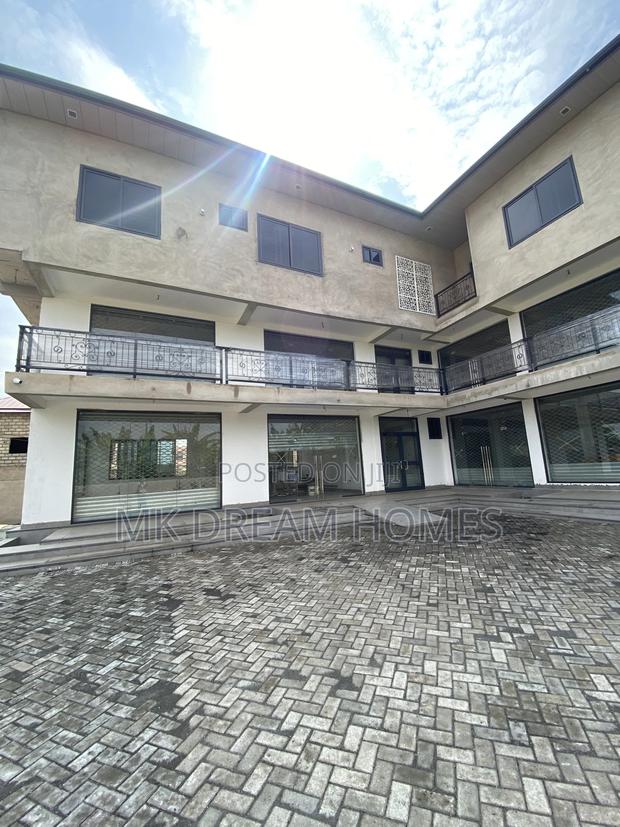 1bdrm House in Lake Side Estate for rent