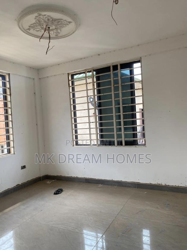 1bdrm House in Lake Side Estate for rent photo 4