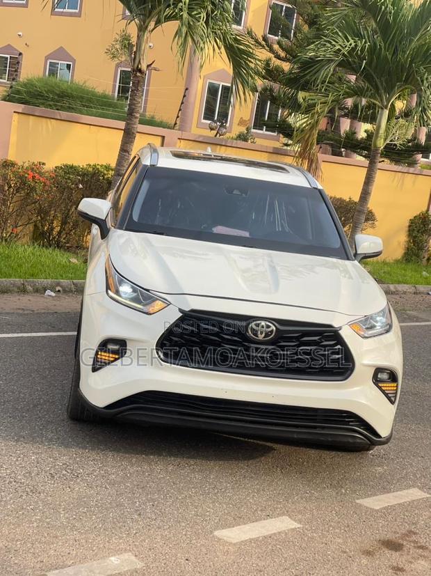 Toyota Highlander XLE AWD 2020 White