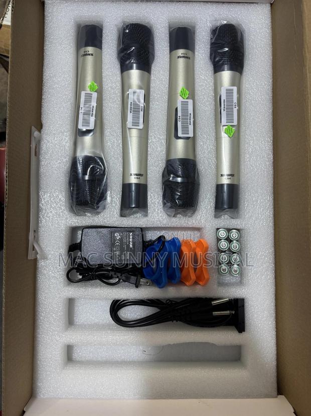 4in1 Wireless Microphone Shure Cs4 photo 2