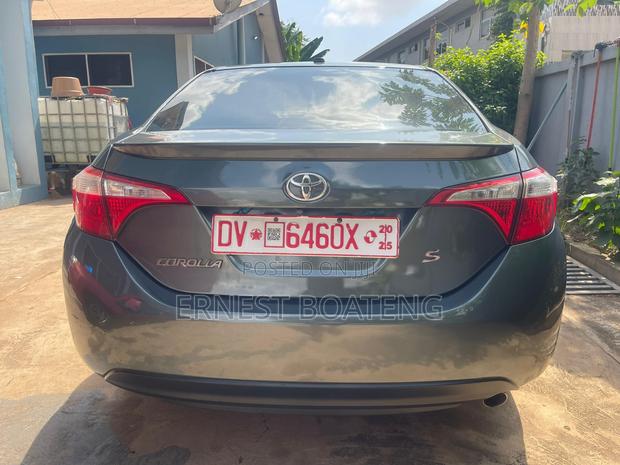 Toyota Corolla S 4dr Sedan (1.8L 4cyl CVT) 2014 Green