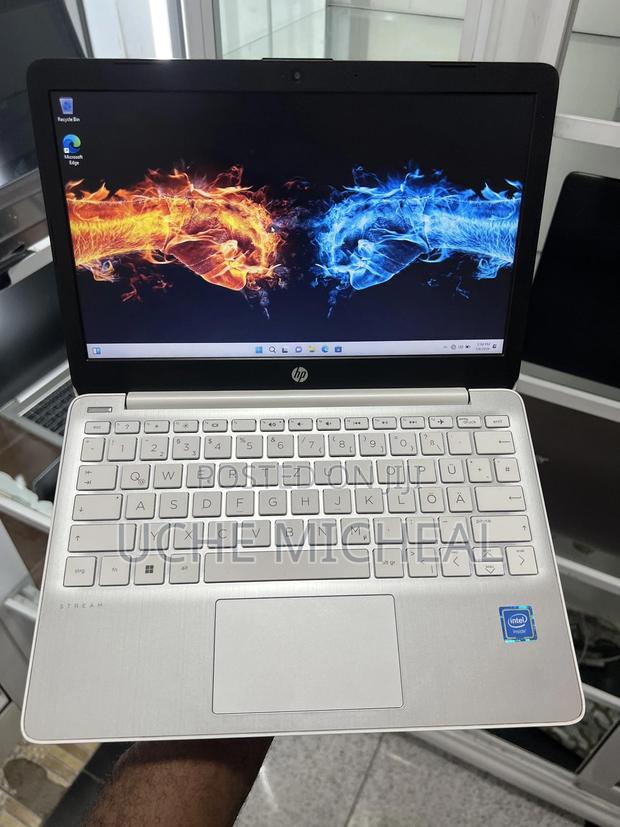 Laptop HP Stream 11 4GB Intel SSD 60GB