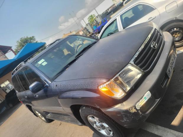 Toyota Land Cruiser 79 Series 1999 Black photo 12