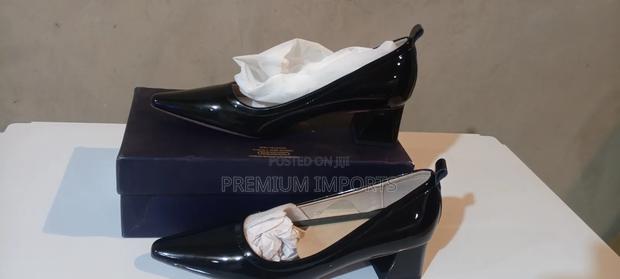 Ladies Shoe photo 2