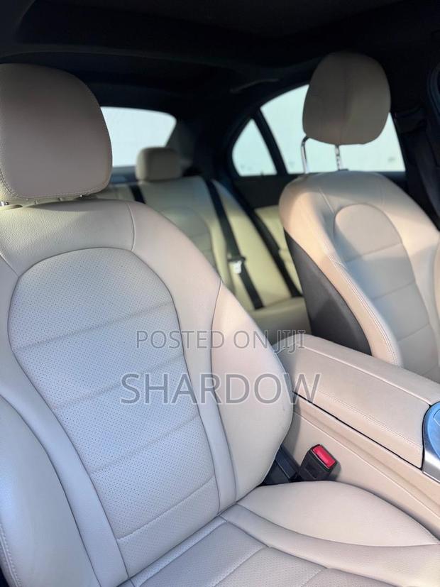 Mercedes-Benz C300 Base C300 AWD 4MATIC Sedan 2018 Black photo 4