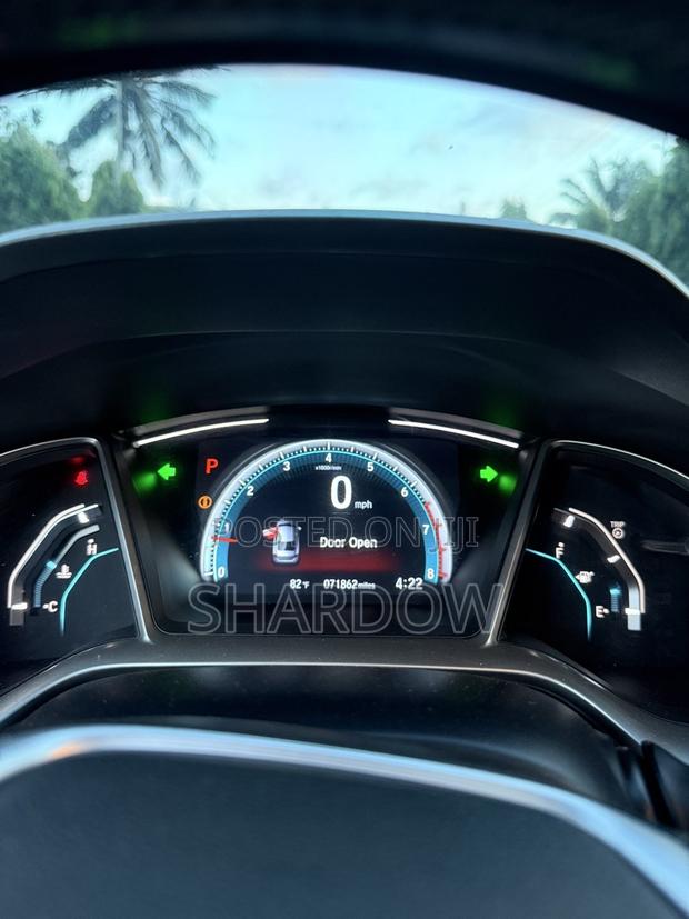 Honda Civic Touring 4dr Sedan (1.5L 4cyl) 2017 Gray photo 10