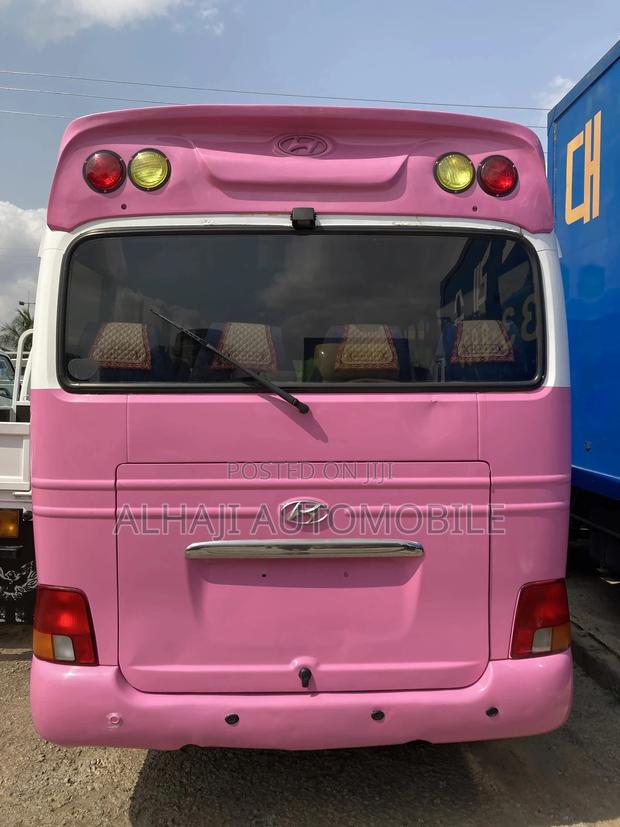 Hyundai County 2016 Pink photo 9