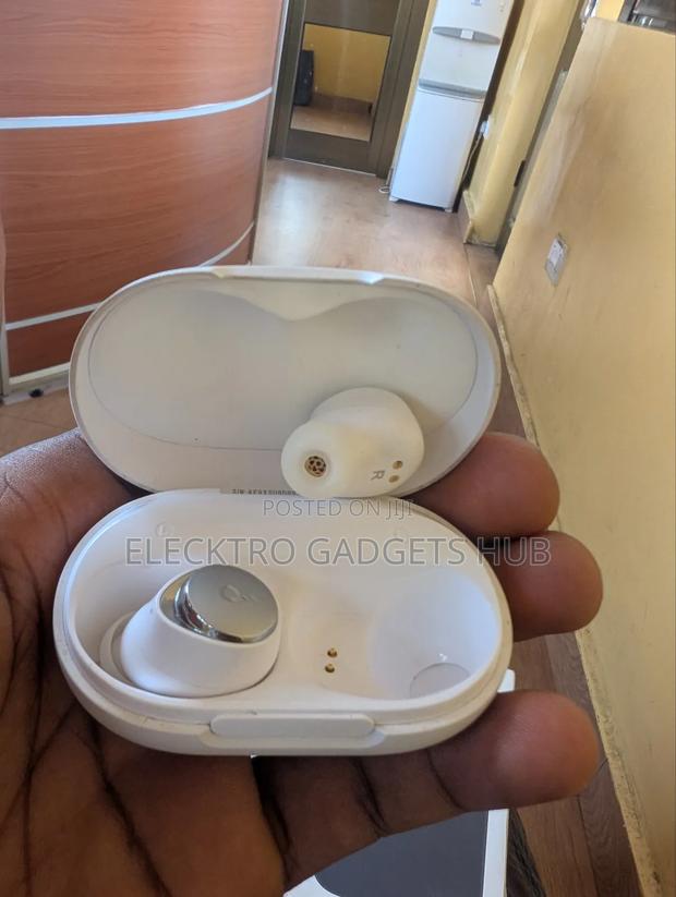 Anker Soundcore A40 photo 3