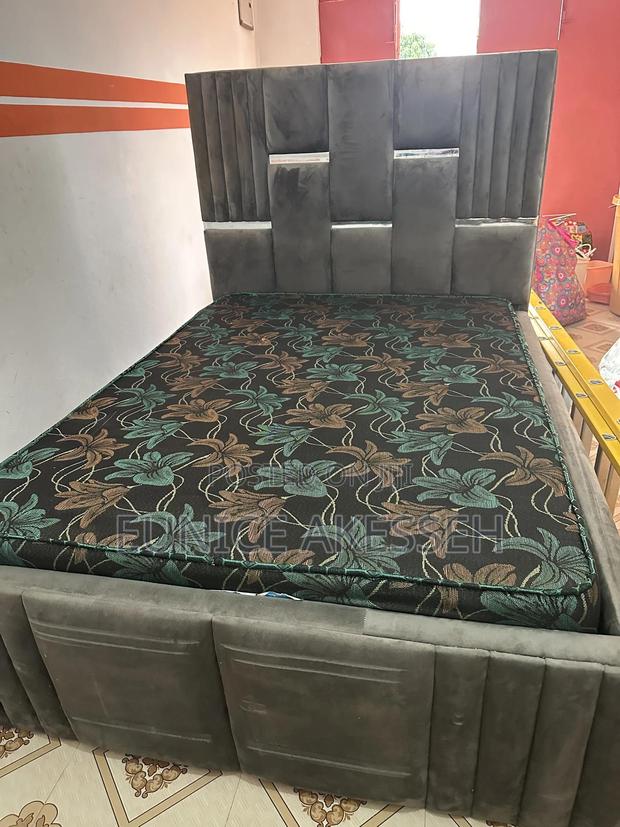 Double Bed With Mattress photo 4
