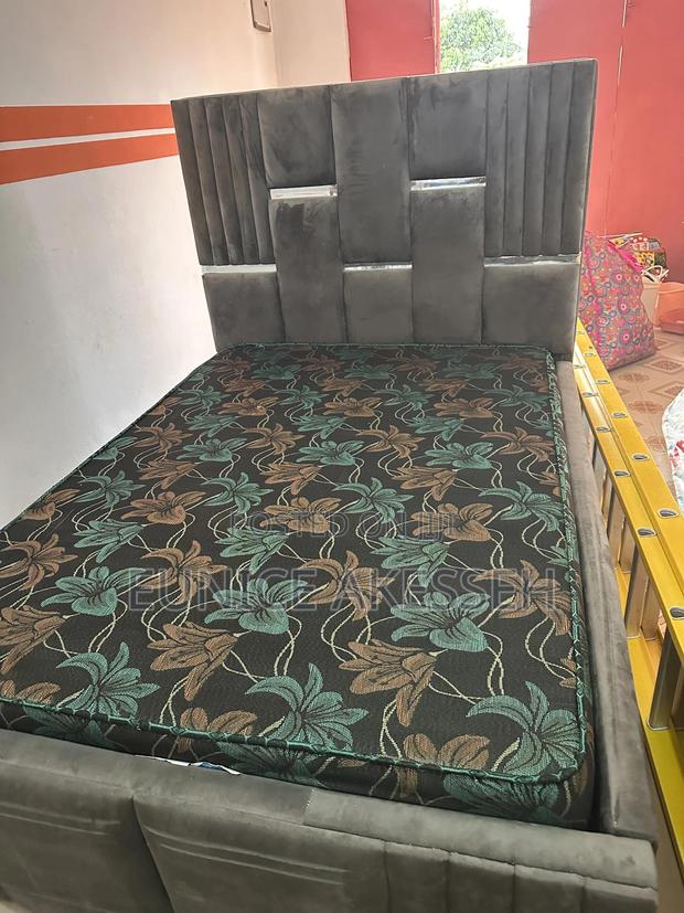 Double Bed With Mattress photo 2