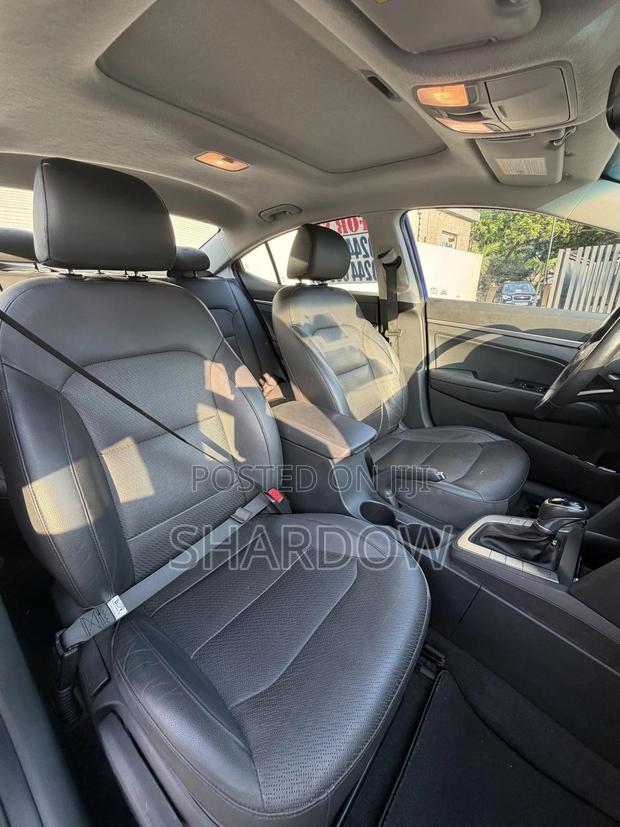 Hyundai Elantra SEL 2020 Blue photo 7