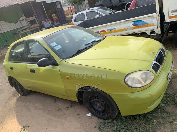 Daewoo Lanos 2004 Yellow