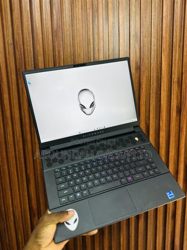New Laptop Alienware M17x R2 16GB Intel Core I7 SSD 1T photo 2