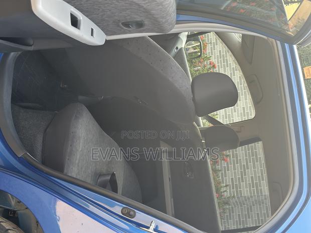 Toyota Vitz 1.3 AWD 5dr 2010 Blue