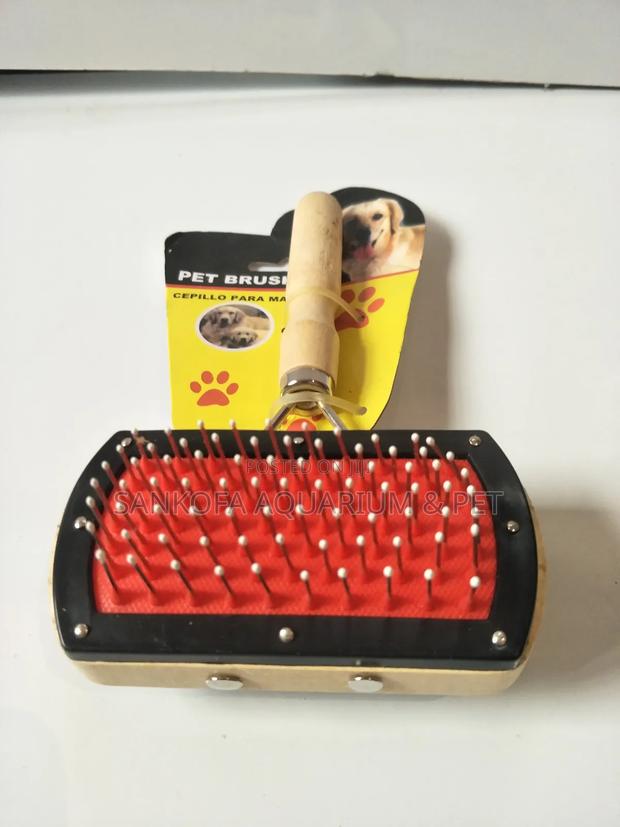 Quality 2 in 1 Dog Brush · Photo 3