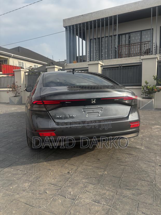 Honda Accord SE CVT 2025 Gray photo 15