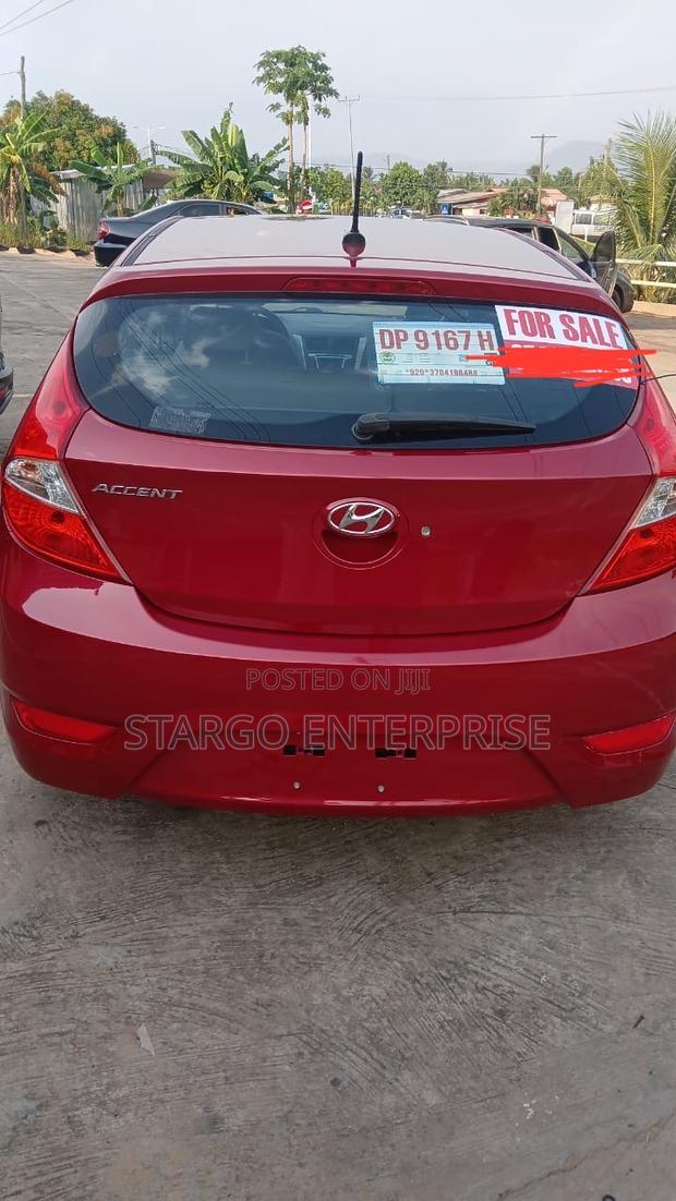 Hyundai Accent SE Hatchback 2017 Red