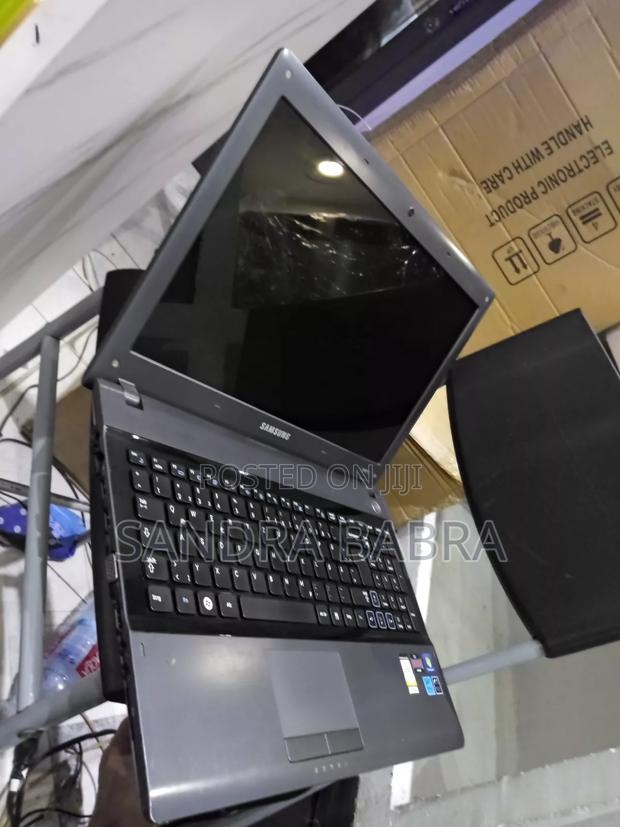 New Laptop Samsung RV515 4GB AMD HDD 320GB photo 3