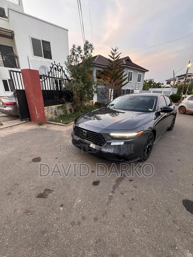 Honda Accord SE CVT 2025 Gray photo 14