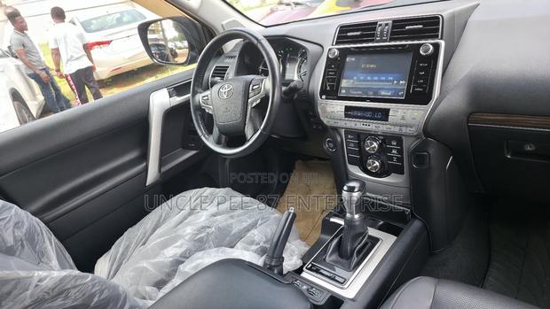 Toyota Land Cruiser Prado 3.0 190hp 2019 Black photo 6