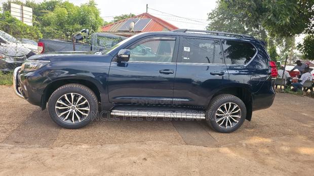 Toyota Land Cruiser Prado 3.0 190hp 2019 Black photo 9