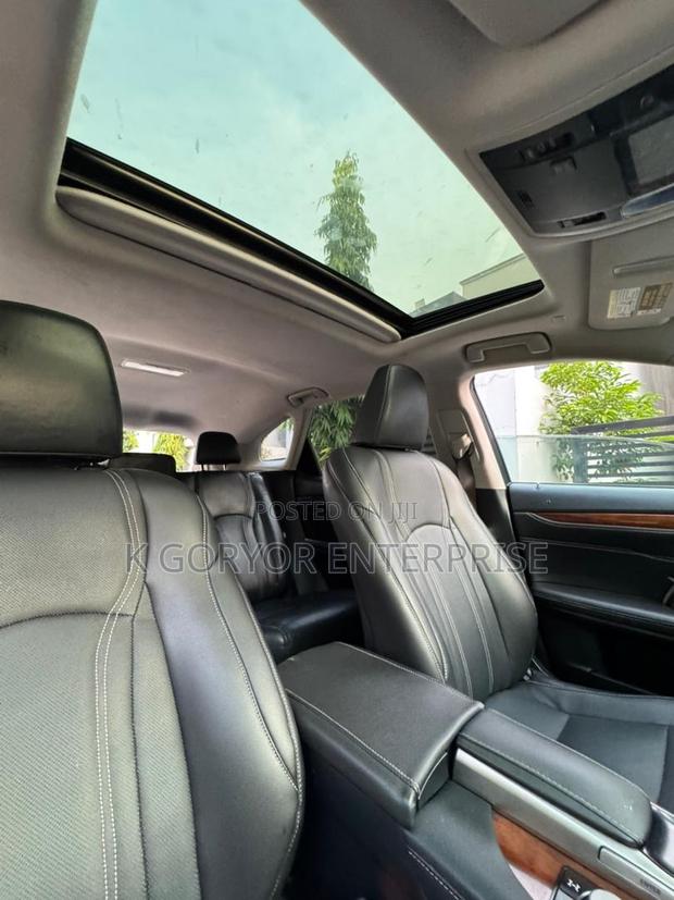 Lexus RX 350 2019 White photo 5