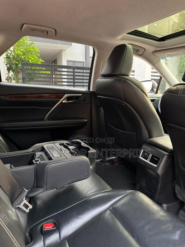 Lexus RX 350 2019 White photo 6
