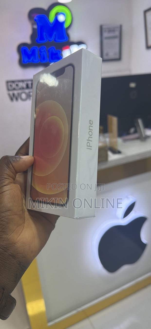 Apple iPhone 12 128 GB White photo 3