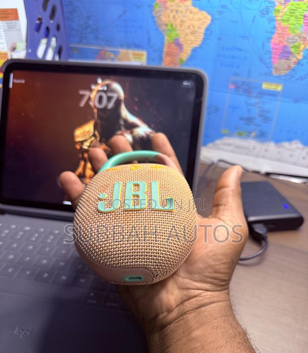 JBL Clip 5 Sound Pill photo 2