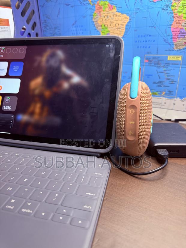 JBL Clip 5 Sound Pill photo 6