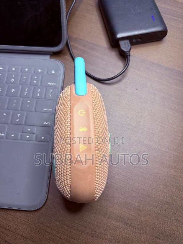JBL Clip 5 Sound Pill photo 5
