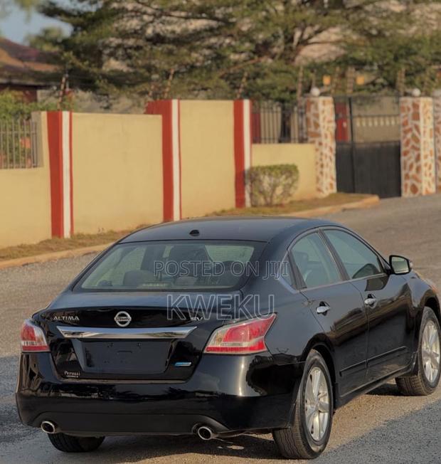 Nissan Altima 2.5 SV 4dr Sedan (2.5L 4cyl CVT) 2014 Black photo 6