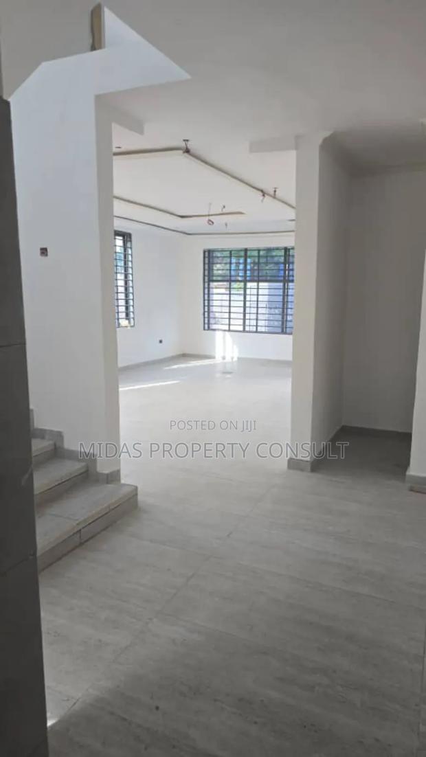 4bdrm House in West Trassaco, Ashaley Botwe for sale photo 7