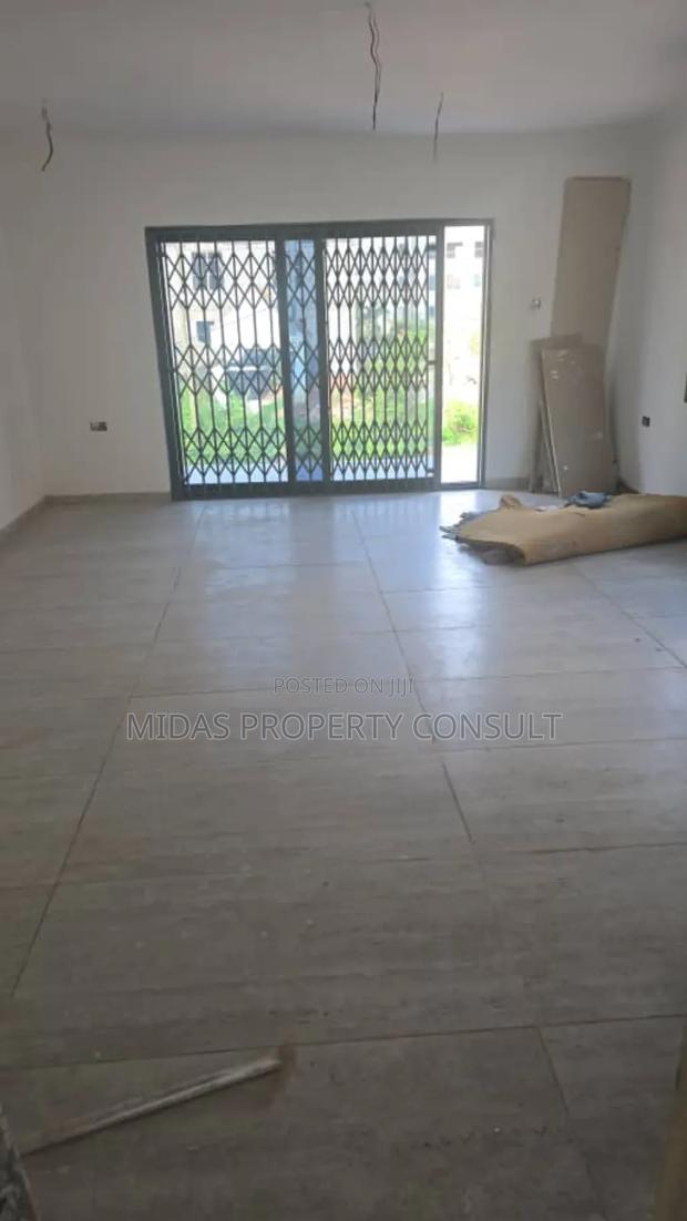 4bdrm House in West Trassaco, Ashaley Botwe for sale photo 10