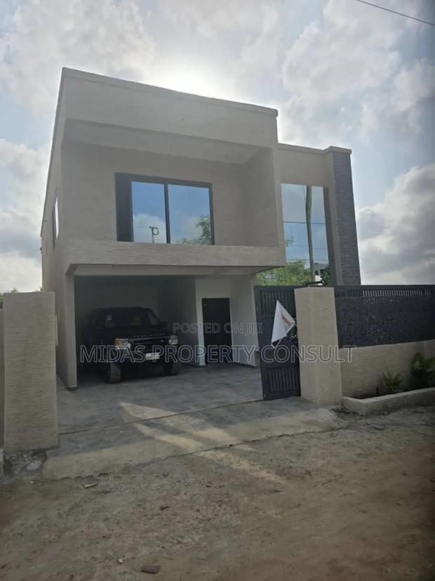 4bdrm House in West Trassaco, Ashaley Botwe for sale photo 4